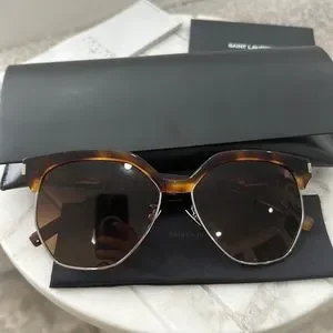 Saint Laurent women’s sunglasses. Women\'s SL408 59mm Sunglasses. Brand new Saint Laurent SL M148 Oval Sunglasses | Fashion Eyewear US main image 4